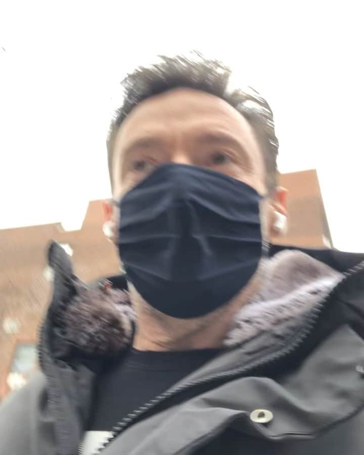 ヒュー・ジャックマンのインスタグラム：「I recommend ...」