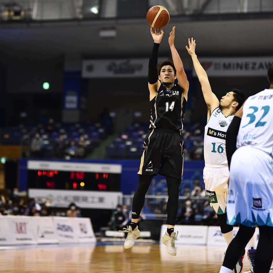 シーホース三河さんのインスタグラム写真 - (シーホース三河Instagram)「1/27（水）vs.京都 #PHOTO 三河 82-70 京都 #fightfor_ #シーホース三河 #Bリーグ」1月27日 23時53分 - go_seahorses