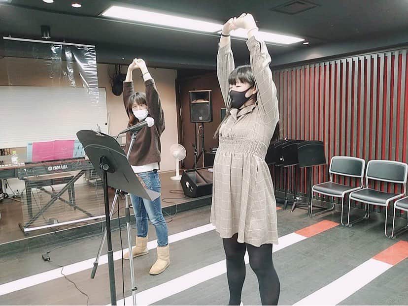のインスタグラム：「さぁて、明日のKiss FM KOBE「4SEASONS」は(๑′ᴗ‵๑)❓ 1️⃣はまひ〜MIKIミュージックサロンでボーカルレッスンを受けるの巻🎶1時間の成果は⁉️ 2️⃣神戸三宮に新しくオープンしたイケてる👍ホテル「ザロイヤルパーク キャンバス 神戸三宮」に潜入🏨 2️⃣ゲストは #城南海 さん✨ 4️⃣キラキラニュース🌠 です💖」