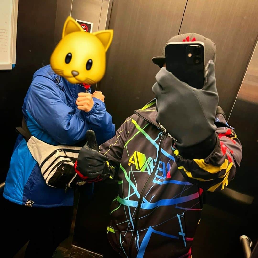 のインスタグラム：「まずは無事、東京到着！！」