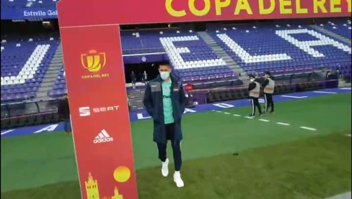 オスカル・デュアルテのインスタグラム：「Copa Del Rey 👑」
