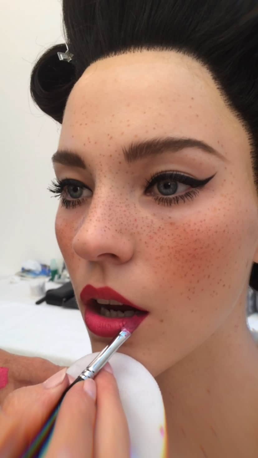 ValGarlandのインスタグラム：「#KittyKute @nicolepollard💥💥💥💥  #ValGarland #1950s」