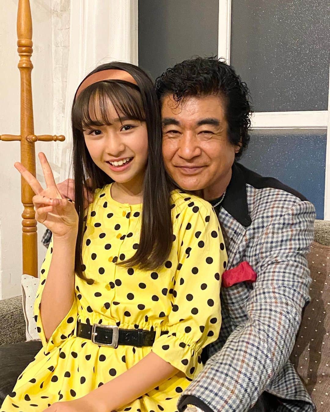 藤岡弘、のインスタグラム：「☆☆﻿  ﻿舞衣お誕生日おめでとう！ いつも明るい笑顔をありがとう 家族みんな舞衣のこと大好きだよ ﻿ 太陽みたいな舞衣 ﻿ これからも夢に向かって頑張れ！﻿ Happy 13th Birthday 🎉﻿ ﻿ 弘、﻿ ﻿ #happybirthday #ありがとう #13歳　#藤岡舞衣　#藤岡ファミリー　#family﻿ ﻿ ﻿」