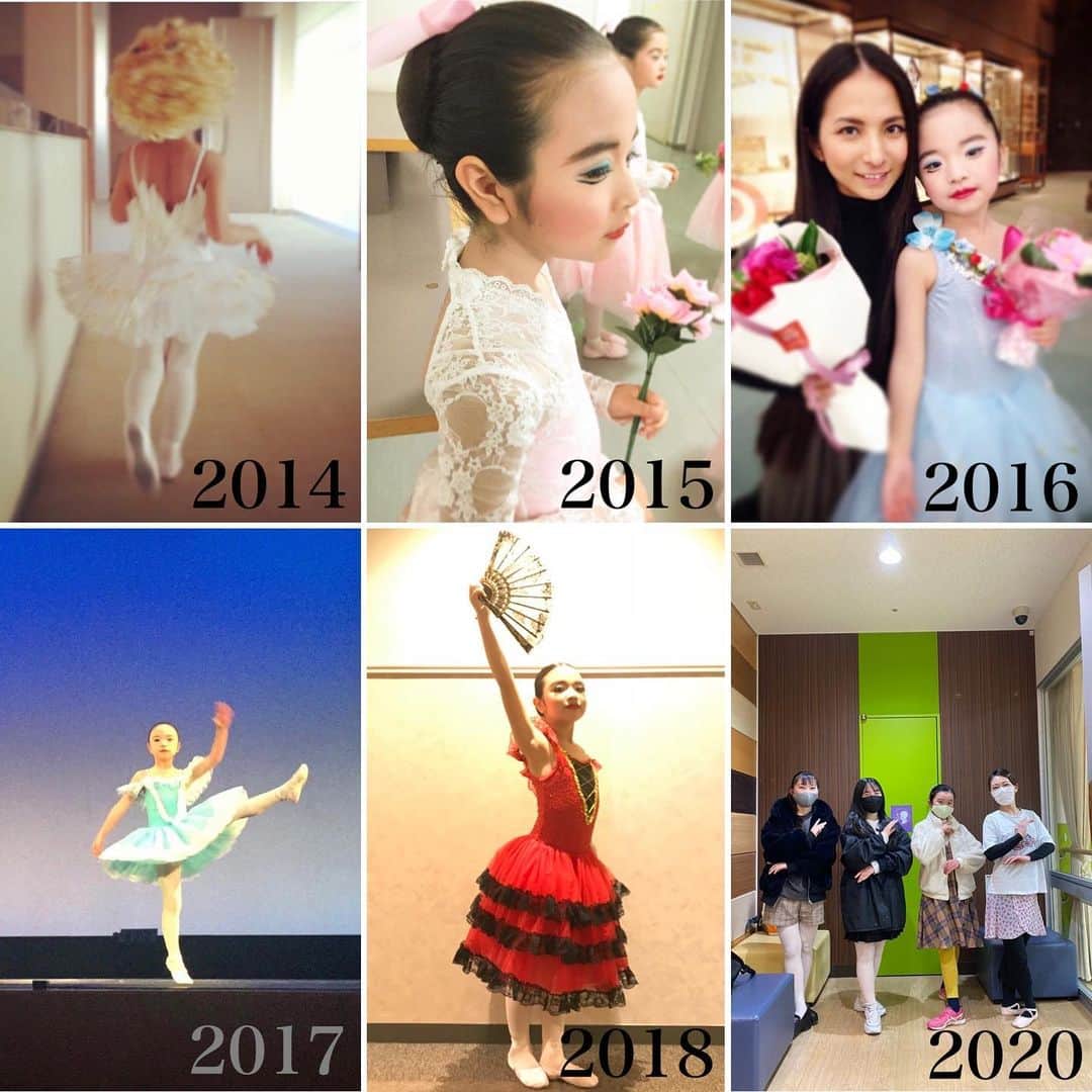 芥川舞子のインスタグラム：「5歳の時から9年通ったバレエを今月で辞めることにしました🌸  コロナで発表会ができなかったこと。 スタジオ側の都合で突然すぎるお別れとなったこと。 それらにより急遽、いきなり最後だと知らされたレッスン直後に記念撮影をしたらマスク写真となってしまったこと。  こんな忘れられない思い出が今年はたくさんあるけれど、 そんなことより何よりも、この写真を見て最も驚いて忘れられないのは、先生と背丈が同じくらいになっていたこと。  毎週、自転車の後ろに乗せて送り迎えしなければならないほど娘が小さかった頃には、こんなに先生と同じ背丈になることを想像できなかったな。  送り迎えとレッスン付添いで時間が取られ、バレエの日の夕飯作りは一際ハードだったあの頃には、いつの間にか娘が一人で通えるようになりバレエの日こそ私がのんびりできる時間になっちゃうことを想像できなかったな。  こうして、当初一人にしておけないくらい小さかった娘の可愛い姿を思い出すと自動的に、自分自身の当時の大変だった姿も重なって思い浮かんで、なんともいえない懐かしい切ない気持ちになる。  今に比べたらあの頃の私は忙しくて死にそうで、みんながバリバリ働いたり飲んだり遊んだりしているのを横目に、それをちょっと羨ましく感じながら、仕事も子育ても自分磨きも全部中途半端としか思えない自分に対して本当に悲しくなったりしたこともたくさんあった。  そう。悲しかったけど、それと同じくらい嬉しかったこともたくさんあった。 例えば、昨年のウィンタースクールと被ってしまった時以外は毎回発表会に出ることが出来たこととか。 発表会の楽屋でお母さんたちがメイクなどのお手伝いを出来たことも、今ではとても良い思い出です。  おかげさまで、このクラスで最も長く通い続けた子となりました！ でも、これほど長く続けられたのは、先生が美しくて優しくて時に厳しくて、子どもたちが尊敬できる素敵な人だったからです。  感慨深いどころでは収まりがつかないくらい、言葉には表せない心境でいっぱいだったので、久々に綴りました。  きっとお母さんの数だけある、その人のその時だけのエピソード。 言葉にならない気持ち。  #大きくなってからはあまりSNSには登場しなくなったけど #今でも毎日娘を中心に家庭が回っています」