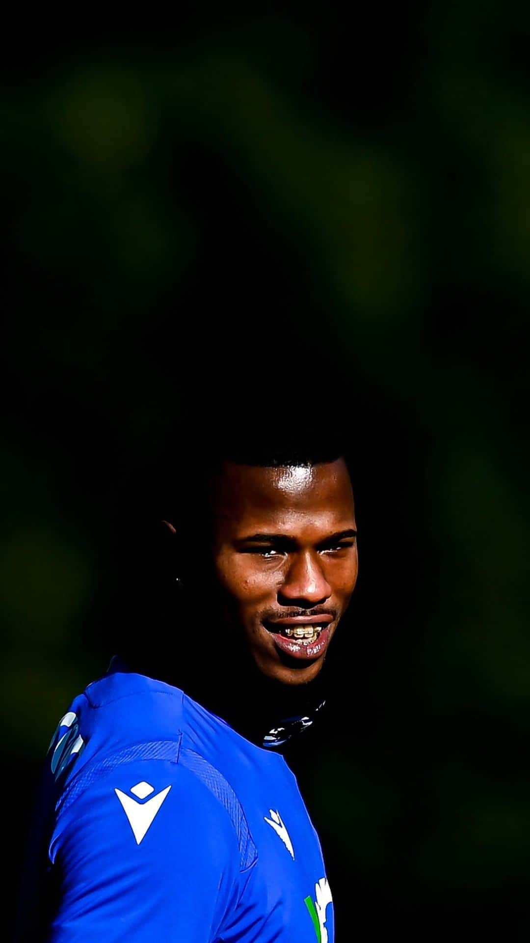 のインスタグラム：「Telecamera puntata su #Balde. Un allenamento intero a stretto contatto con il numero 10 blucerchiato.」
