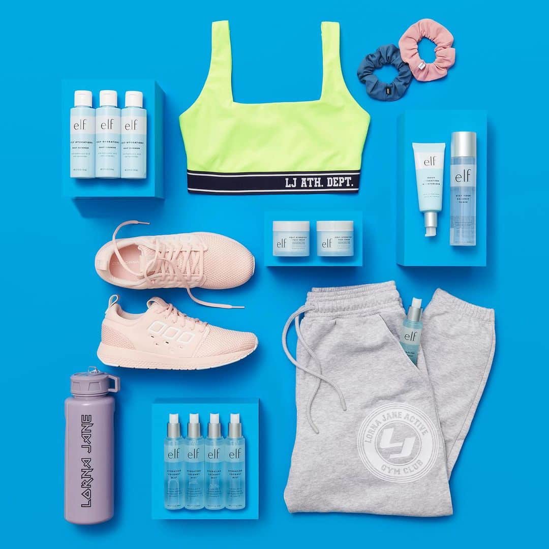 e.l.f.さんのインスタグラム写真 - (e.l.f.Instagram)「#GIVEAWAY! We've teamed up with our friends at @lornajaneactive to giveaway a prize pack to help you get active and look amazing in 2021 💪 ✨   2 lucky winners will receive: ✨$100 gift card to @elfcosmetics ✨$100 gift card to @lornajaneactive   Rules: [1] Follow @elfcosmtics and @lornajaneactive [2] Tag two (or more!) friends in the comments. Each tag counts as a separate entry. *BONUS: share this post to your IG Stories and tag us!   Giveaway starts now and ends January 29 at 9 a.m. PT. NO PURCHASE NECESSARY. The two winners will be chosen and contacted via direct message. Void where prohibited. #eyeslipsface #elfingamazing #elfcosmetics #crueltyfree #vegan」1月28日 2時03分 - elfcosmetics