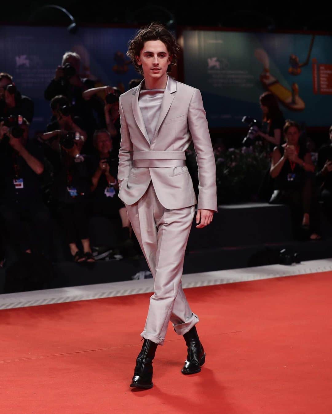 Fashion Weekさんのインスタグラム写真 - (Fashion WeekInstagram)「We love a man who loves a monochrome moment. See Timothée Chalamet's best red carpet looks. Photos of @tchalamet by @gettyimages」1月28日 2時05分 - fashionweek