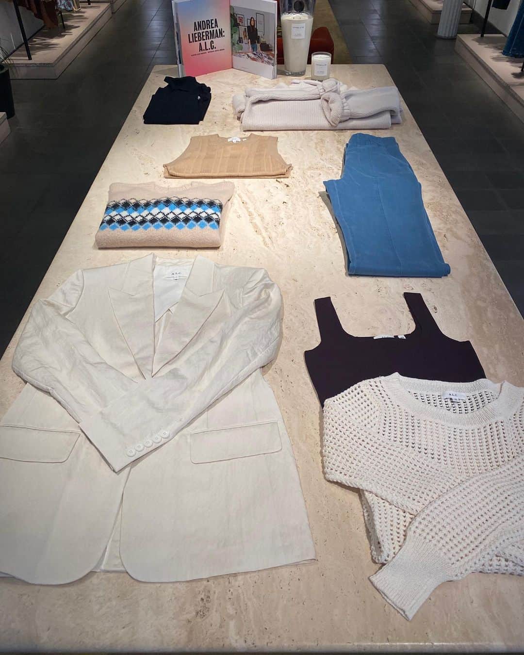エーエルシーのインスタグラム：「We specialize in wardrobe staples with attitude, like sweaters that riff on retro prints, square-necked compact bodysuits, and tailored pants that look sharp but feel like well-worn denim.」