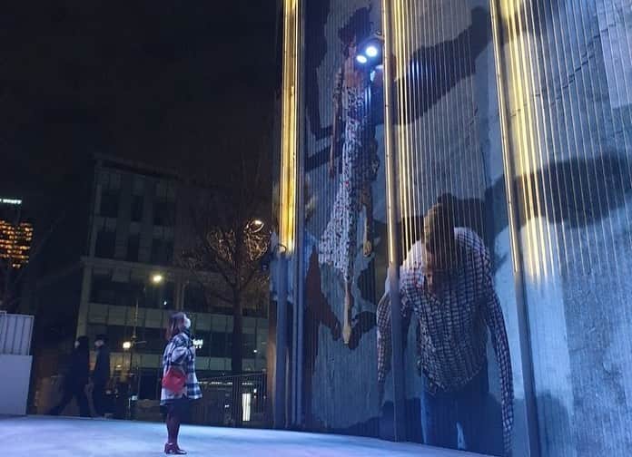 アレックス・プラガーさんのインスタグラム写真 - (アレックス・プラガーInstagram)「Installation view of the public art commission for the Hyundai Card Music Library in Seoul with images from PLAY THE WIND. Now on view through 2025. Photo credit: Yongjoon Choi」1月28日 3時04分 - alexprager