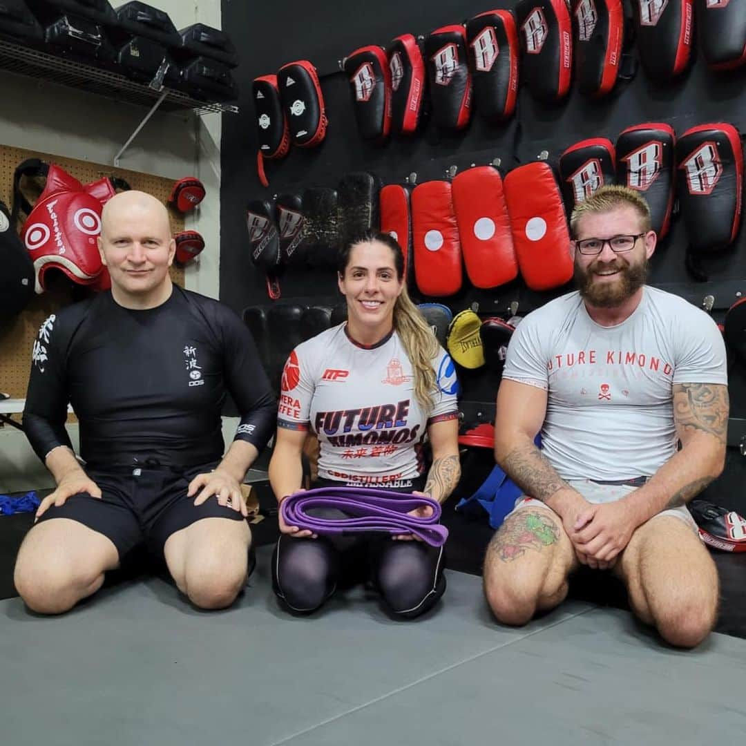 Nathalia Santoroさんのインスタグラム写真 - (Nathalia SantoroInstagram)「🥺 Today was a good day, I received  my purple belt from my master @danaherjohn after class here in Puerto Rico.  I absolutely never thought that this would happen anytime soon knowing that Johns is the hardest professor we know to ever belt someone and considering that we still haven’t moved to our own academy. I’m of course very happy number one because I’m already 31 years old and I fear the thought of becoming a black belt at my 40’s, No way !!! 😂  The everyday drilling and being UKE of 9 dvds with my professor and best no gi grappler from this generation @gordonlovesjiujitsu definitely helped me progress faster.  Thank you so much Gord for being so patient and the worst human being on the planet earth at the same time. I’m very greatful for you. 💜 #purplebelt #bjj #dds」1月28日 3時24分 - heysonnyy2