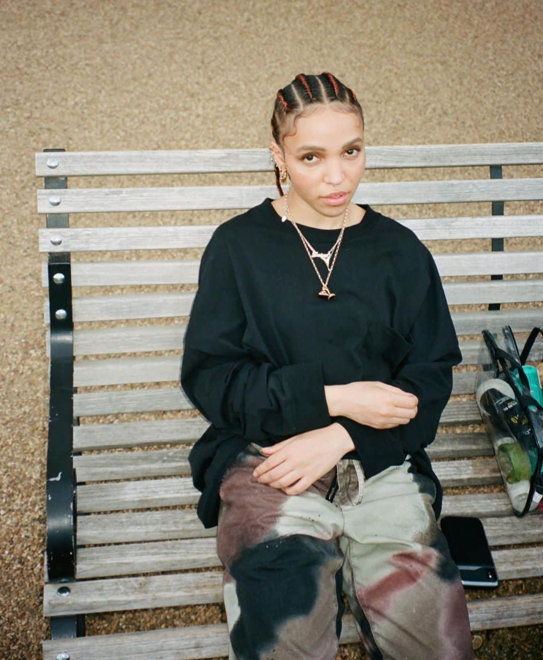FKAツイッグスのインスタグラム：「i created an edit of some of my favourite black designers at farfetch.com @farfetch i wore @martine_rose and @off____white in the music video for don’t judge me that came out yesterday, have you watched it? #farfetchworld  photo @suz_p」