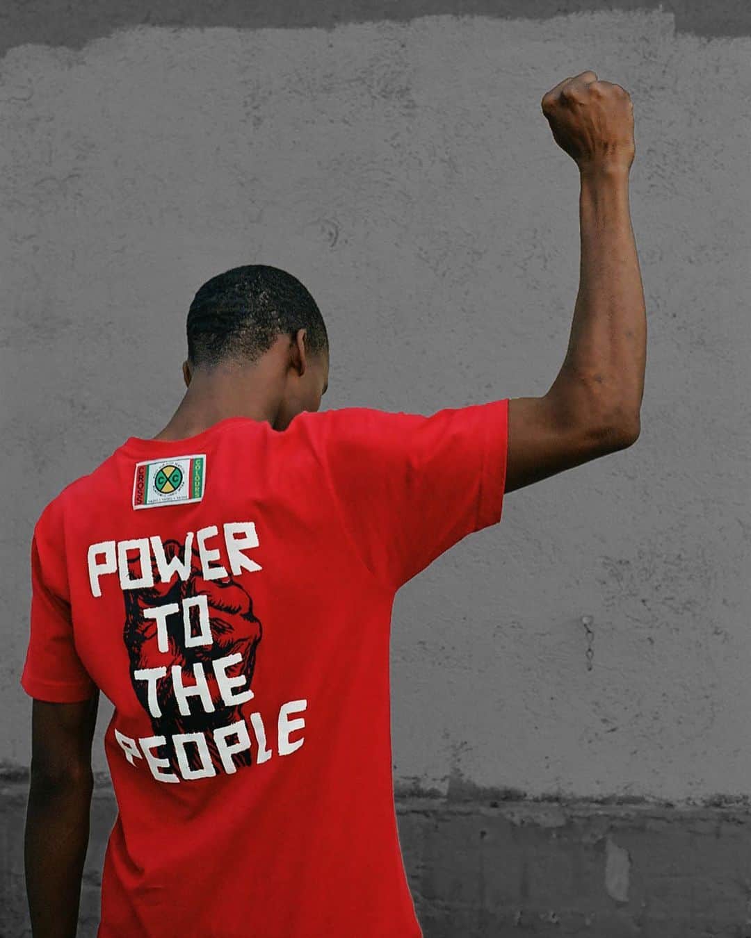 クロスカラーズさんのインスタグラム写真 - (クロスカラーズInstagram)「Power To The People ✊🏾... 🖤 Black Lives Collection is available on crosscolours.com now!」1月28日 4時05分 - crosscoloursla