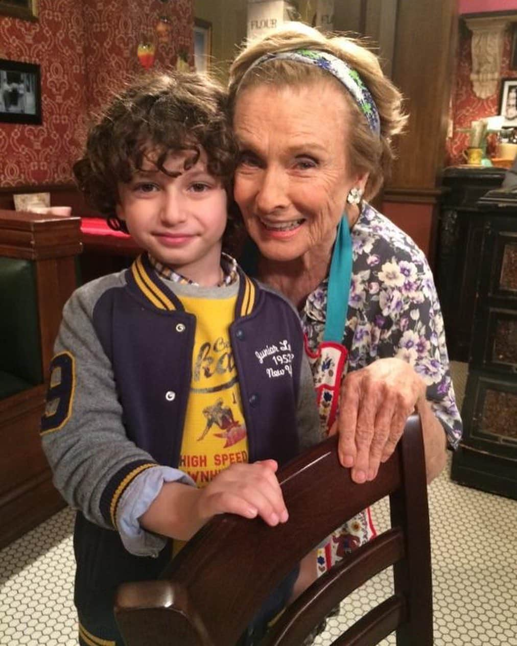 オーガスト・マトゥーロさんのインスタグラム写真 - (オーガスト・マトゥーロInstagram)「RIP to my friend Cloris Leachman AKA Mrs Svorski! I am so lucky I shared a screen w/you! You never treated me like a child actor, but as an equal, even though I was only 6 in our first scenes together. In the pics I posted here where I am crying at the finale of #GirlMeetsWorld she hugged and kissed me and said “Don’t worry Auggie! You are so young & just getting started! LOOK AT ME I’M *UCKING 90!” 😂😭#RIPClorisLeachman I will miss you 😪 A bright light went out today. My condolences to her family.」1月28日 14時00分 - augustmaturo