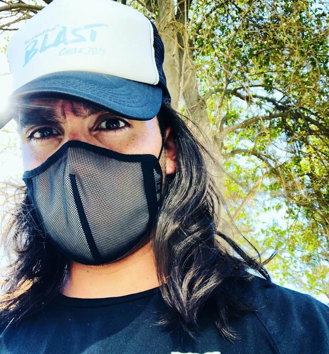 クラウディオ・リースのインスタグラム：「Día de enero ....!   Mascarillas de @medi_choice」