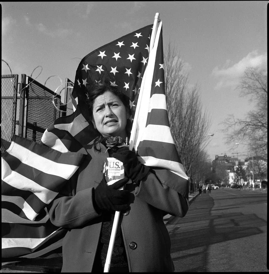 AnOther Magazineさんのインスタグラム写真 - (AnOther MagazineInstagram)「An eerie inauguration day in Washington DC, captured by @devindoyle 📸⁠⠀ ⁠⠀ “The overall atmosphere was stark and austere compared to election day,” the photographer tells AnOther of the scenes in Washington DC on the long-awaited day of US President Joe Biden’s inauguration, which took place mere weeks after hundreds of Trump supporters stormed Capitol Hill to overturn his defeat. “I almost expected to see tumbleweeds blowing down the avenue. I think most people stayed away when the images of the fences started circulating in days leading up to the inauguration.” Link in bio 📲」1月28日 6時49分 - anothermagazine