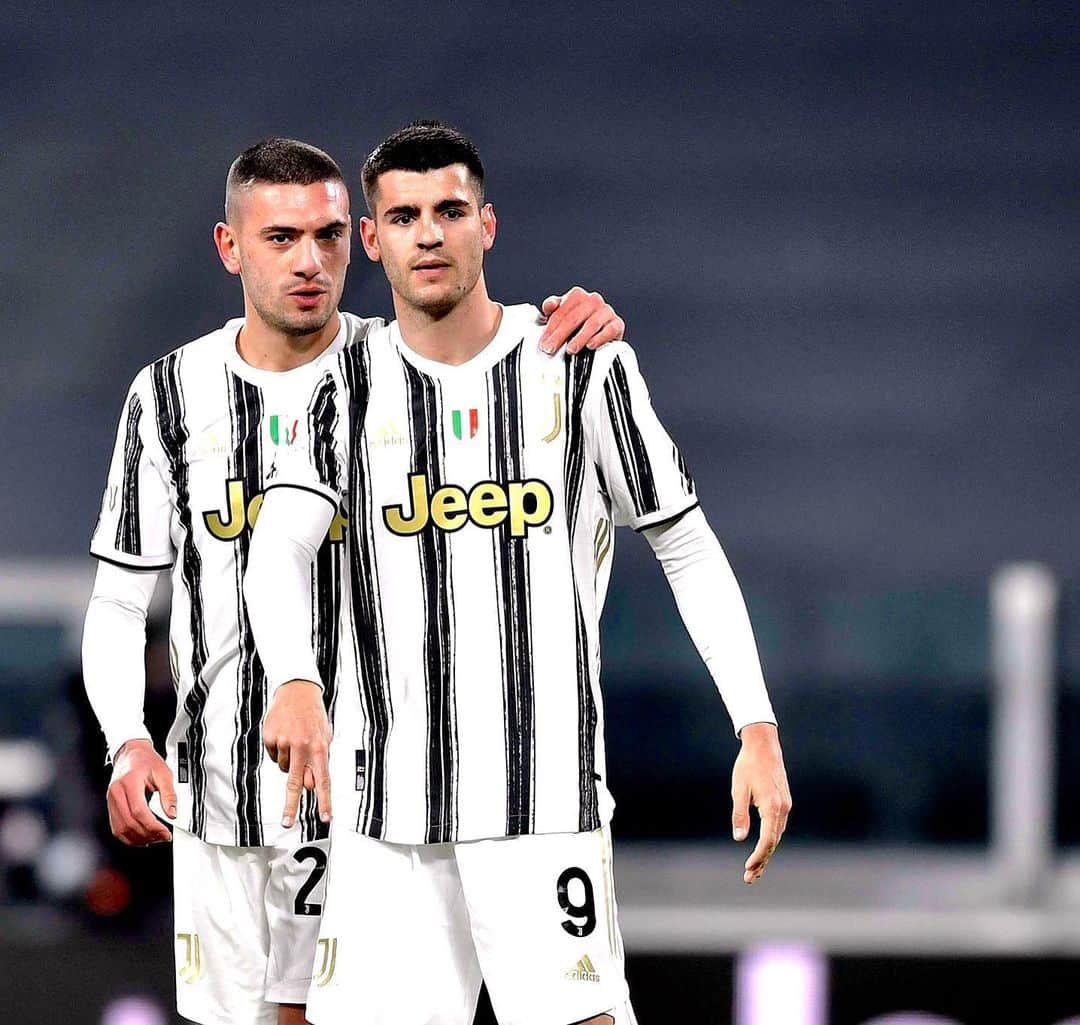 アルバロ・モラタのインスタグラム：「Andiamo avanti! Semifinales alla vamos! 🙌⚪️⚫️ @juventus」