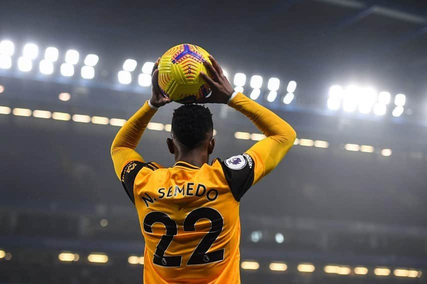 ネルソン・セメドさんのインスタグラム写真 - (ネルソン・セメドInstagram)「Good point at Stamford Bridge. Good effort from the team 🐺🐺」1月28日 7時00分 - nelsonsemedo50