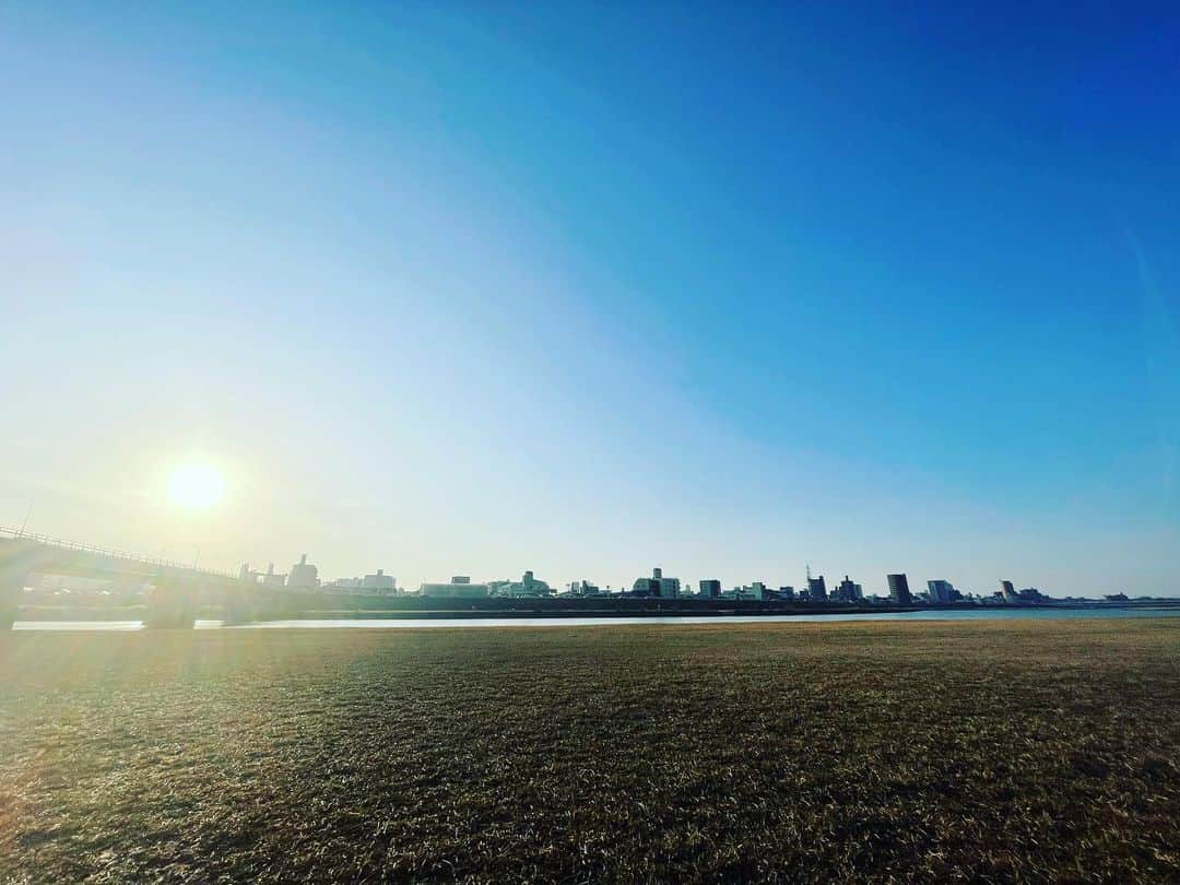 HIPPYのインスタグラム：「さいこう！ そちらの朝はどう？ あーいぇ♪」
