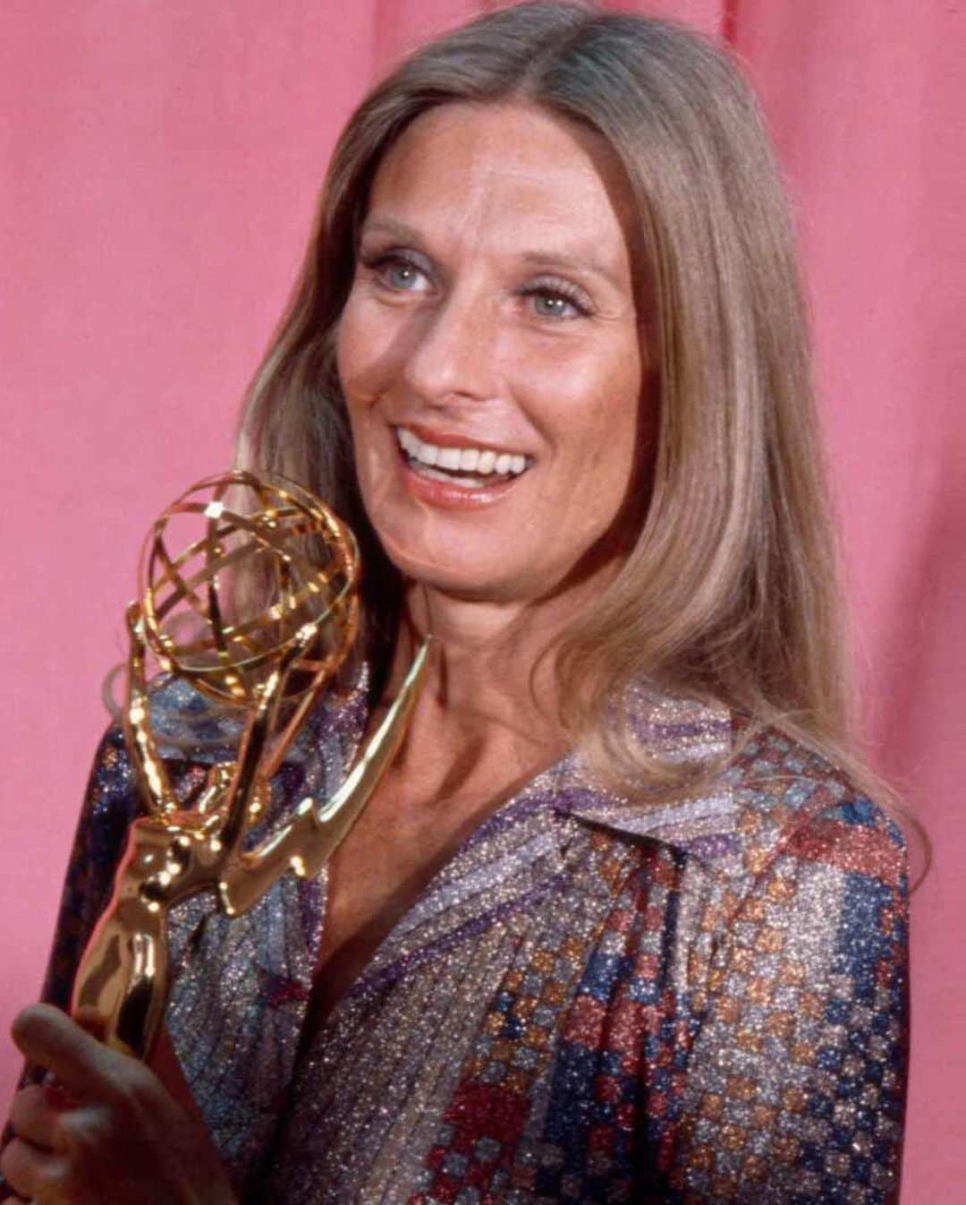 E! Onlineさんのインスタグラム写真 - (E! OnlineInstagram)「Hollywood has lost a star: Legendary actress, Cloris Leachman, has died at the age of 94. 💔 She was best known for her roles in "Lassie," "Malcolm in the Middle" and "The Mary Tyler Moore Show." (📷: Getty)」1月28日 8時20分 - enews