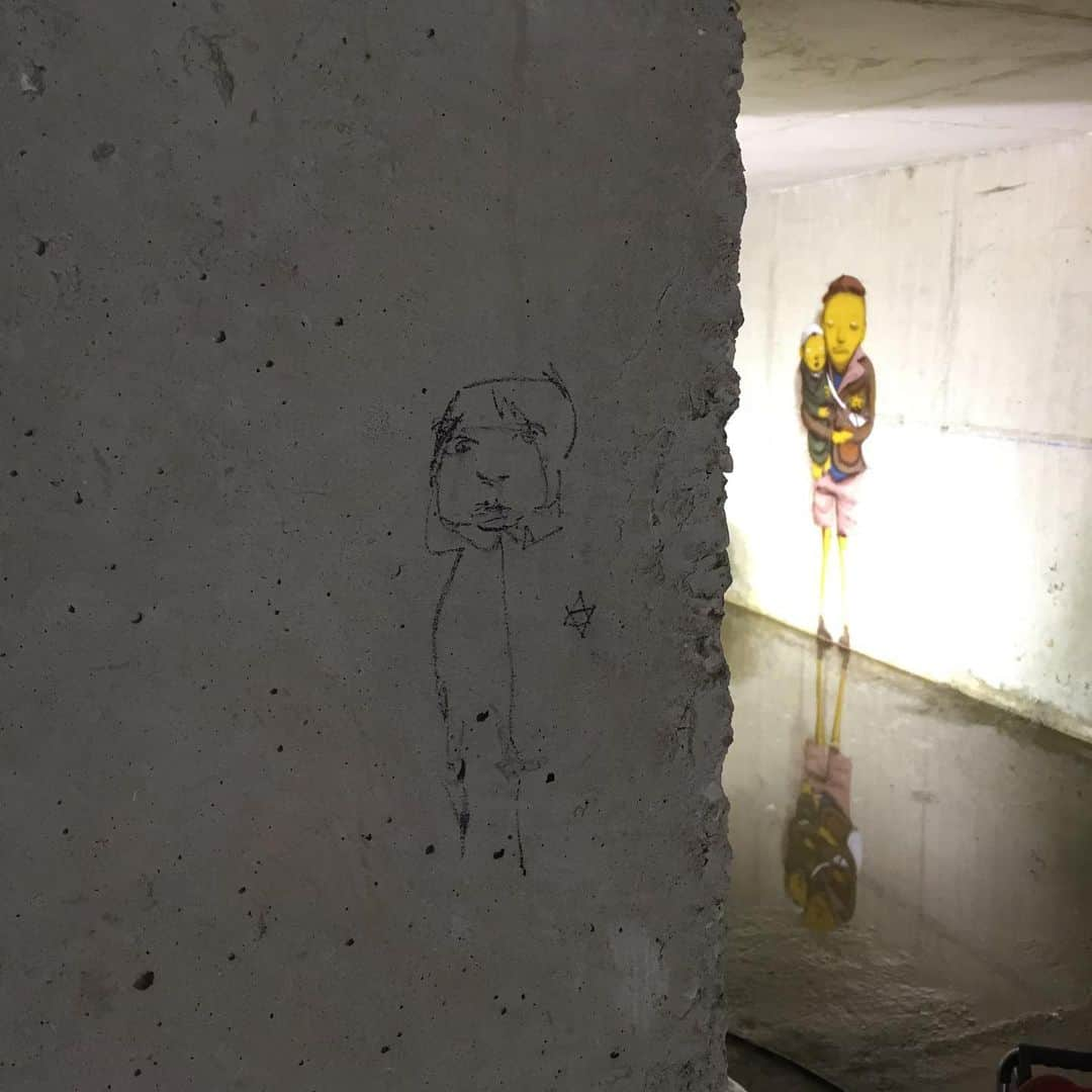 osgemeosさんのインスタグラム写真 - (osgemeosInstagram)「In 2016, we, and our friend @jr spent  2 days working in the tunnels of the Palais de Tokyo Museu. During the occupation time (1940/1944) the underground of the museum was used as storage for all the pianos and belongs, stolen by the Nazi. This Art installation is not accessible to the public for safety reasons. It will stay there forever, tribute to the victims of the holocaust. This project has been curated by @hugovitrani for the Palais de Tokyo.  Em 2016, em colaboração com nosso amigo @jr, trabalhamos  nos túneis  desativados do Museu Palais de Tokyo em Paris. Este espaço foi usado como depósito para guardar todos os pianos e pertences roubados durante a ocupação Nazista na França.  Este túnel permanecerá desativado (por motivos de segurança) Mas as obras permanecerão ali como memorial, homenagem às vítimas do #holocausto #neveragain 🙏✨✨#osgemeos #contemporaryart @palaisdetokyo @jr」1月28日 8時36分 - osgemeos