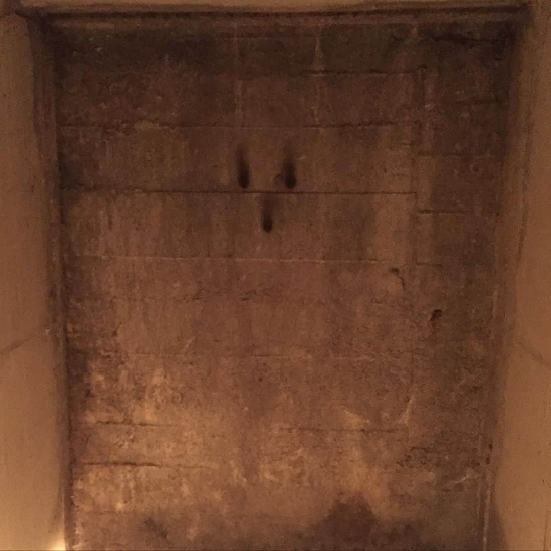 osgemeosさんのインスタグラム写真 - (osgemeosInstagram)「In 2016, we, and our friend @jr spent  2 days working in the tunnels of the Palais de Tokyo Museu. During the occupation time (1940/1944) the underground of the museum was used as storage for all the pianos and belongs, stolen by the Nazi. This Art installation is not accessible to the public for safety reasons. It will stay there forever, tribute to the victims of the holocaust. This project has been curated by @hugovitrani for the Palais de Tokyo.  Em 2016, em colaboração com nosso amigo @jr, trabalhamos  nos túneis  desativados do Museu Palais de Tokyo em Paris. Este espaço foi usado como depósito para guardar todos os pianos e pertences roubados durante a ocupação Nazista na França.  Este túnel permanecerá desativado (por motivos de segurança) Mas as obras permanecerão ali como memorial, homenagem às vítimas do #holocausto #neveragain 🙏✨✨#osgemeos #contemporaryart @palaisdetokyo @jr」1月28日 8時36分 - osgemeos