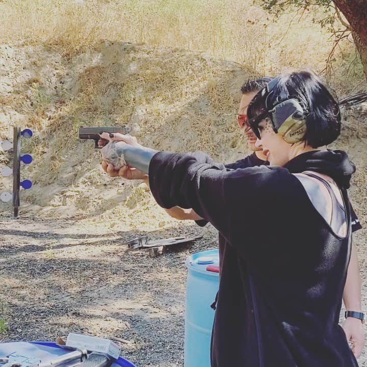Kat Von Dのインスタグラム：「Thank you to Shoji over at @tac1_combat for teaching/training @prayers and me on the safety, law, handling, and marksmanship of our handguns.  I’m obviously still learning, but this was a pretty monumental moment for me considering how terrified I used to be of guns!  And can’t wait to get better with more practice! 🖤」