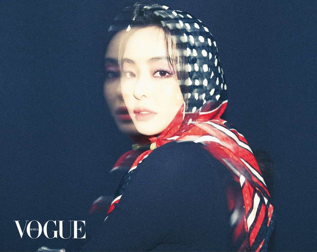 イ・ダヒさんのインスタグラム写真 - (イ・ダヒInstagram)「vogue💋」1月28日 15時07分 - dahee0315