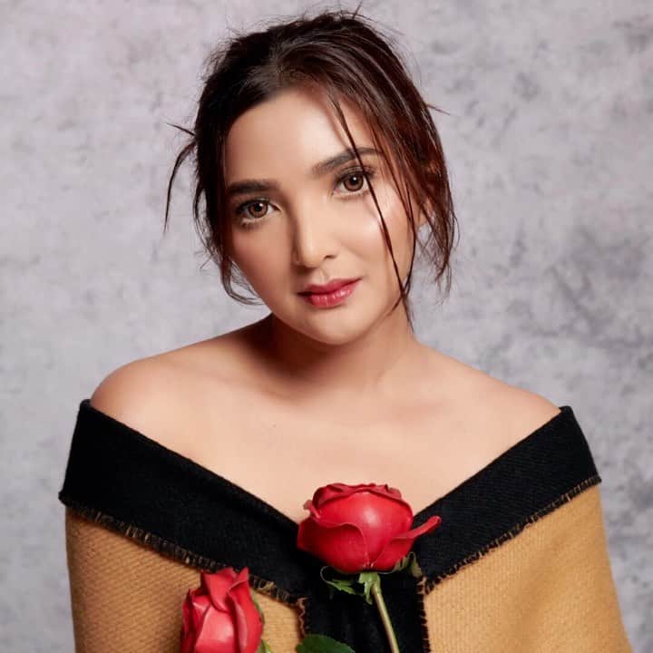 ASHANTY BEAUTY CREAM OFFICIALのインスタグラム：「Penting!!! Menggunakan skincare setiap pagi dan malam hari untuk merawat dan menutrisi kulit wajah. Ashanty Beauty Cream Anti Aging Series bermanfaat untuk mencerahkan wajah, melembutkan, melembabkan, mengencangkan, mengenyalkan, menyamarkan flek hitam, kerutan dan garis halus. Dapatkan kulit wajah yang lebih sehat, cerah, berseri dan awet muda dengan rutin menggunakan Ashanty Beauty Cream Anti Aging Series.   Dapatkan harga promo hanya Rp 450.000,- perpaket, pesan sekarang juga sebelum kehabisaaaaan !!!  _________________________________ Informasi dan pemesanan : WA: 085781140354 WA: 087778489900 WA: 081287388885 WA: 081293823950 FAST RESPONS CLICK LINK yang ada di Bio IG @ashantyid  _________________________________ #creamwajag #beauty #cosmetics #brandlocal #skincare #skincarelocal #thehermansyah #beautyvlogger #beauty #kosmetikmahal #ashantyid #keluargaasix #ashantyhermansyah #mua」
