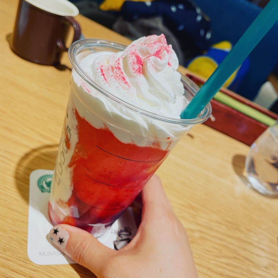 氷浦紫のインスタグラム