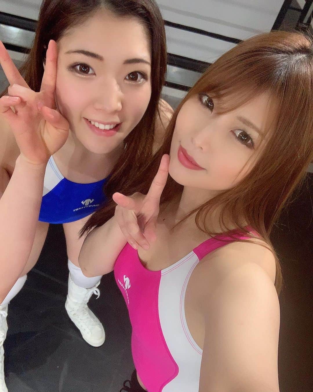 新村あかりのインスタグラム：「プロレス撮影のお相手は美波沙耶ちゃんでした❤️ 元気いっぱい！ガッツがあって頼もしい女の子！ありがとう😭✨  #プロレス #女子プロレス」