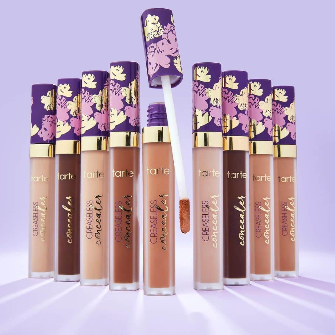 Tarte Cosmeticsさんのインスタグラム写真 - (Tarte CosmeticsInstagram)「Our creaseless vegan concealer is a full coverage creamy concealer + eye cream hybrid! ✨ This completely covers dark circles, redness & more! It's also infused with the best ingredients Mother Nature has to offer like maracuja + vitamin C & E for 16-hr hydration 💧 @Sephora #CleanAtSephora #crueltyfree #rethinknatural #flowerpowered」1月28日 11時30分 - tartecosmetics