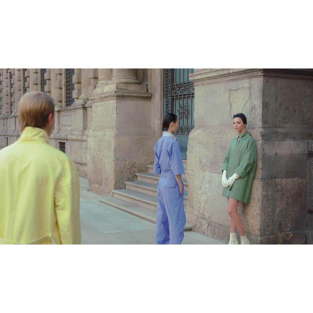 サルヴァトーレ・フェラガモさんのインスタグラム写真 - (サルヴァトーレ・フェラガモInstagram)「EXT. – MILAN - PIAZZA SAN FEDELE – DAYTIME⠀ His expression changes suddenly. He is struck by a sense of déjà-vu. History is repeating itself. He realizes, somewhere in his heart, that he has already been here before. MARIACARLA stares at him while MAGGIE continues her conversation without noticing the man behind her.⠀  ⠀ #EnigmaticEncounters #NewADVLaunch #FerragamoFilm #FashionFilm #DirectedByLucaGuadagnino #FerragamoSS21 @jonasgloeer @mariacarlaboscono @chengmengge #FerragamoFHeel #IntrigueInMilan #CinematicRoots #ReturnToHollywood @paulandrewprivate」1月28日 12時00分 - ferragamo