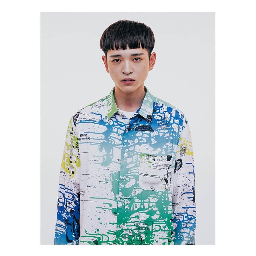 ソフさんのインスタグラム写真 - (ソフInstagram)「uniform experiment 2021 S/S COLLECTION / "UE : FRAGMENT : ASGER JORN" ⠀ 音楽、ファッション、アートの垣根を超え、後のカルチャーに多大なる影響を与えた稀代のデンマーク人アーティスト、”アスガー・ヨルン”の貴重なアートワークをフックアップしたコレクション。 ⠀ 奥深い歴史とカルチャーの本質を感じることができる実験的プロジェクトをお楽しみください。 ⠀ 1/29(金)よりSOPH.shop、SOPH.dealerにて、同日正午よりSOPH. ONLINE STOREにて発売。 *入荷状況は店舗によって異なりますので、詳細は各店舗までお問い合わせくださいますようお願い申し上げます。 *SOPH.shopでの通販につきましては、1/30(土)からとなります。 ⠀ 2021S/Sシーズンもどうぞ宜しくお願いいたします。 ⠀ This collection uses the precious artwork of the Danish artist "Asger Jorn" who has greatly influenced the later culture beyond the barriers of music, fashion and art. ⠀ This is an experimental project that will enrich the deep history and the essence of culture. ⠀ Available at SOPH.shops, SOPH.dealers from 1/29(Fri), and SOPH. ONLINE STORE from 12:00pm(JST) on 1/29(Fri). *The availability varies stores, so please contact each store for details. *As for the mail order at SOPH.shops, it starts from 1/30(Sat). ⠀ We hope you will enjoy our 2021S/S collection. ⠀ www.soph.net/shop/pages/ue_asgerjorn.aspx . #uniformexperiment #FRAGMENT #ASGERJORN #UExFRAGMENTxASGERJORN #0129_21SS_START @fujiwarahiroshi」1月28日 12時01分 - soph_co_ltd