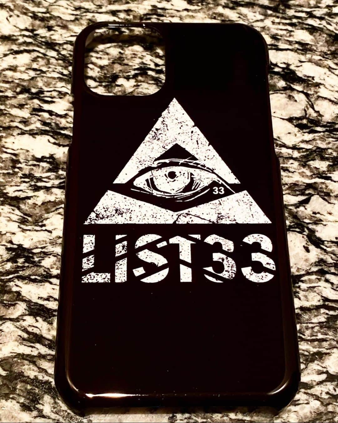 DAISHI DANCEさんのインスタグラム写真 - (DAISHI DANCEInstagram)「#試作品  #iPhonecase #CASEiPhone #LIST33 #オンライン秘密結社」1月28日 12時15分 - daishidance666