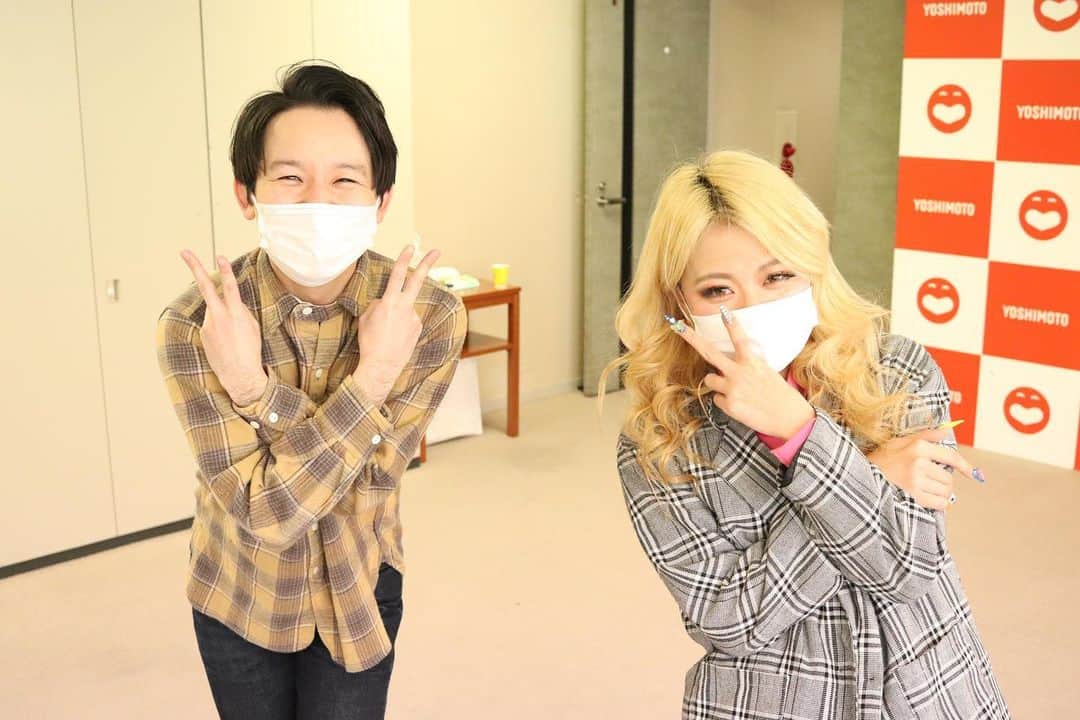 高見雄登のインスタグラム：「また謎のYouTube撮影に呼ばれました。  前撮ったやつまだYouTubeあげてないやんな？ 2回目すぐすぎるねん… ほんで朝早いんねん…  ギャルにしっかりと講習受けてきました。 kento fukayaのYouTubeよろしくお願いします。  #一眼レフ #非TikToker #ギャルしか勝たん #ほんまに#アゲ」