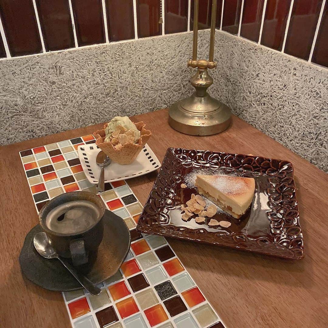 杉山優華のインスタグラム：「🍨☕️🎂 . . . . .  #おしゃれ #いいね #コーデ #ダイエット #フォロー #撮影 #美容 #今日のコーデ #フォローミー #お洒落 #オシャレ #日常 #コスメ #韓国 #韓国ファッション #fashion #ootd #love #instagood #photooftheda #fashion #beautiful #happy #cute #tbt #like4like #followme #picoftheday #follow #ファッション」