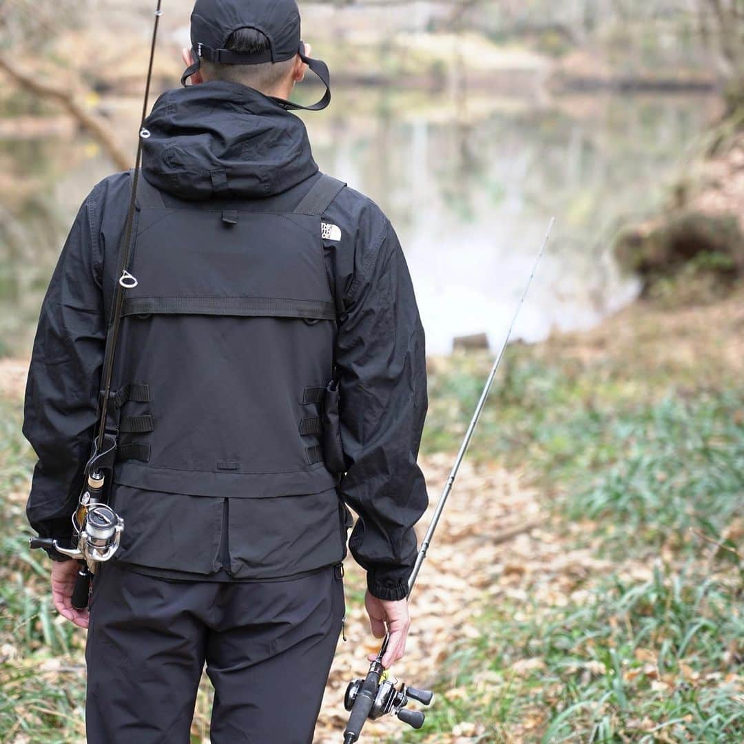 ROOT CO. Designed in HAKONE.さんのインスタグラム写真 - (ROOT CO. Designed in HAKONE.Instagram)「. One scene of fishing  #grnoutdoor #root_co #rootco」1月28日 12時28分 - root_co_official