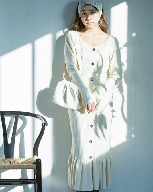 のインスタグラム：「Ready for spring🌻 SWNO205035 Mint/mocha/black #SNIDEL」