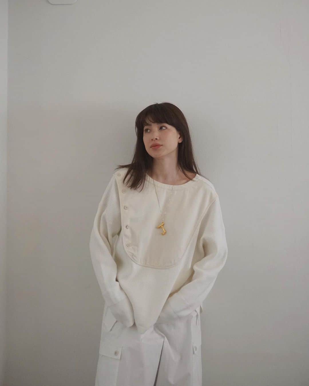 JUNNAのインスタグラム：「今夜18時から @etretokyo  にて新作のご紹介 インスタライブ配信です  • • •  【ZOZOTOWN / ELLE SHOP】 水着ご予約期間 1/29(金)12:00-2/3(水)23:59  #ETRE水着  【新作発売スケジュール】 📍ルミネ新宿店　毎週木曜日 📌ETRÉ TOKYO  毎週木曜日19:00 📌ZOZOTOWN  毎週金曜12:00 📌ELLESHOP  毎週土曜19:30  #2021ETRE_ss   @elleshop_jp  @zozotown」
