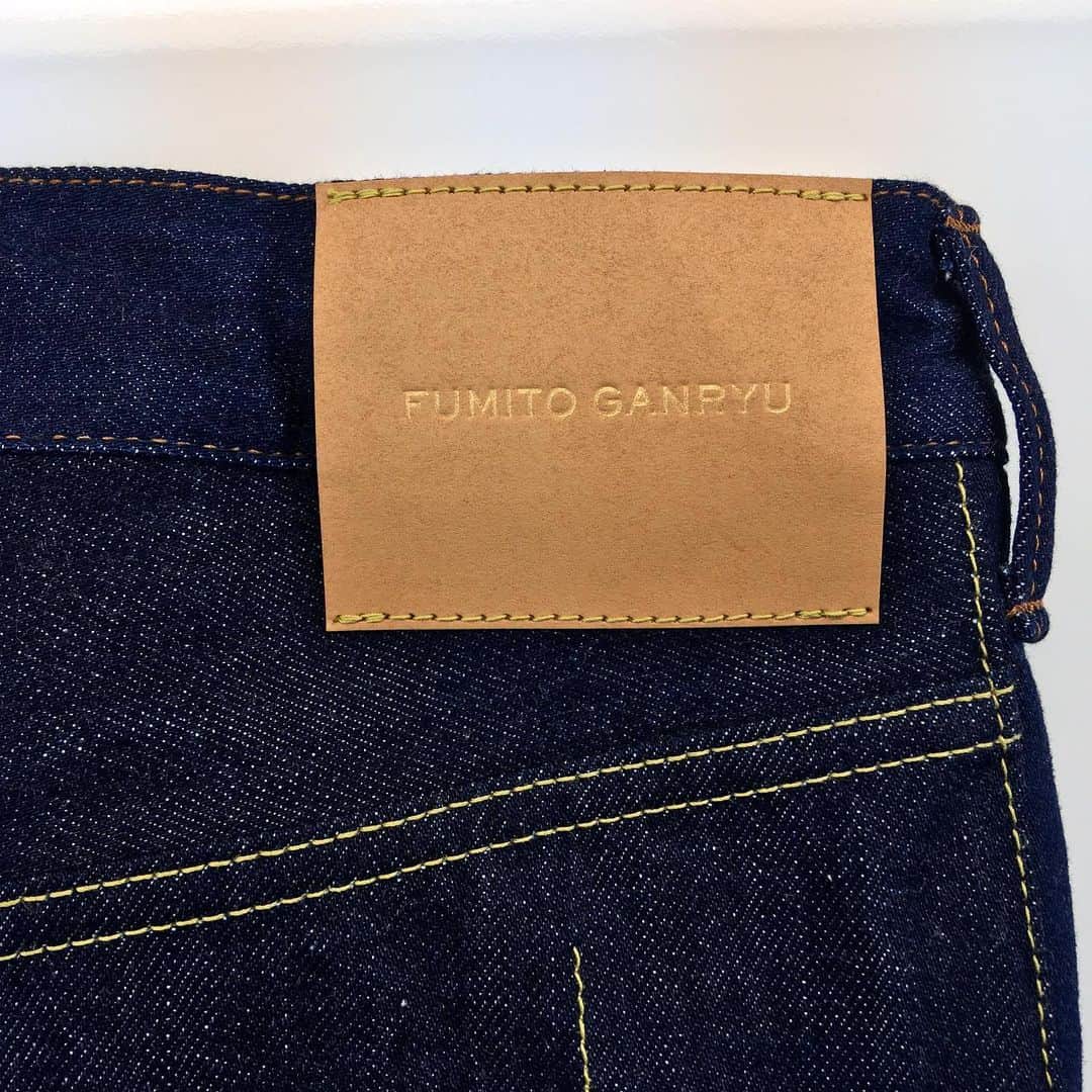 のインスタグラム：「21SS FUMITO GANRYU 1st Delivery has arrived at ELIMINATOR. . ▪︎Giant 5-pockets tapered denim pant Color : Indigo Price : ¥36,000 ( without tax ) . #fumitoganryu #ganryu #aikamoshita #ss21 #21ss #ss21collection #military #art #function #newcollection #eliminator #tokyo #daikanyama #mensfashion #menswear #mensselectshop #highsnobiety #instastyle #instafashion #japanesedesigner #fashion #highfashion」