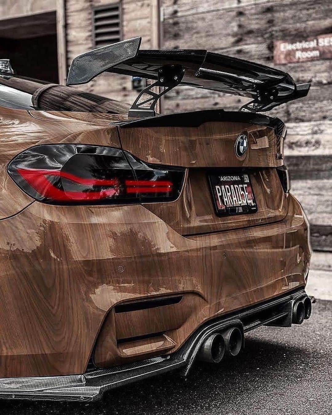 CARLiFESTYLEさんのインスタグラム写真 - (CARLiFESTYLEInstagram)「Would you rock this wooden BMW? Done by @wuuden #carlifestyle @kleaperm3 @yasinparadise #bmwM4 #bmwm3 #m4 #m3 #mperformance」1月28日 13時12分 - carlifestyle