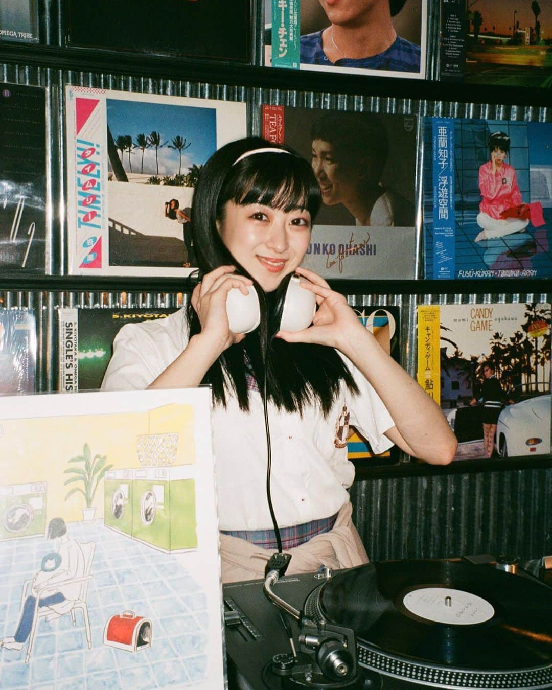 伊豆田莉奈さんのインスタグラム写真 - (伊豆田莉奈Instagram)「🎧DJ IZURINA🎧  #izurinacgm48 #伊豆田莉奈 #いずりな #cgm48」1月28日 22時57分 - rina.cgm48official