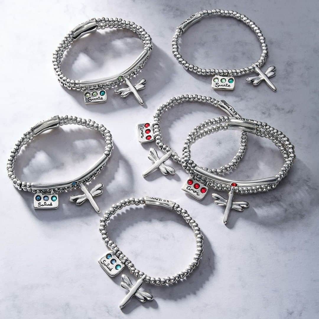 ウノデシンクエンタのインスタグラム：「¿Cuál de estas añadirías a tu "stack" de pulseras?😏 #ColecciónFreedom #UNOde50 Which of these would you add to your bracelet stack?😏 #FreedomCollection #UNOde50」