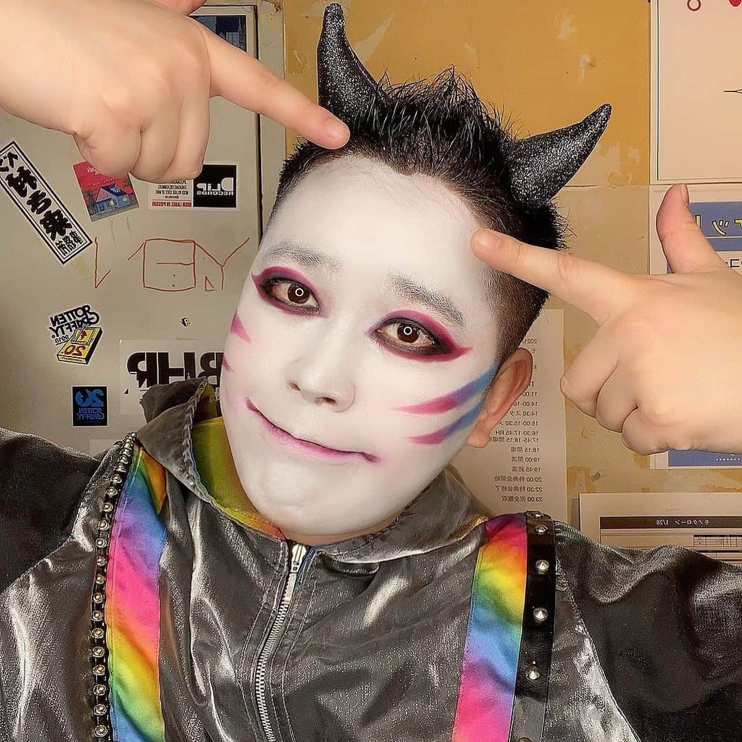 たっしーのインスタグラム：「新体制モノクローンお披露目ライブ 本当に本当にありがとうございました🦄 ＊ #モノクローン #虹色担当 #たっしー #アイドル」