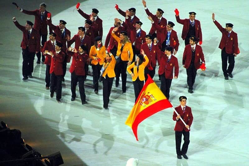 ハビエル・フェルナンデスのインスタグラム：「⛸ ¡Qué rápido pasa el tiempo! Hoy hace dos años que anuncié mi retirada ♥️ ¡Qué tiempos tan maravillosos! ☺️ • • • • ⛸ How fast time goes by! It was two years ago today that I announced my retirement ♥️ What wonderful times! ☺️」