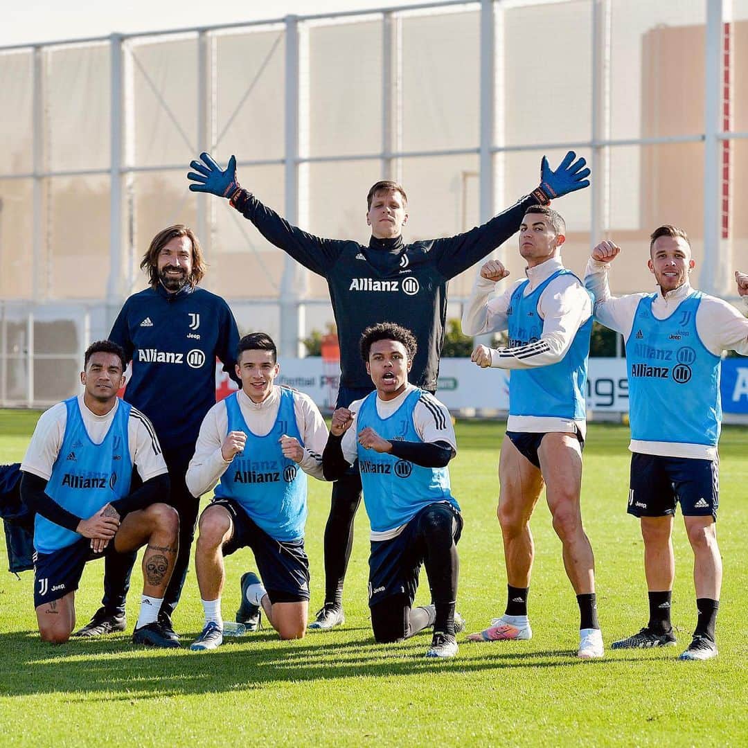 のインスタグラム：「Aulas 💪🏾🔥」