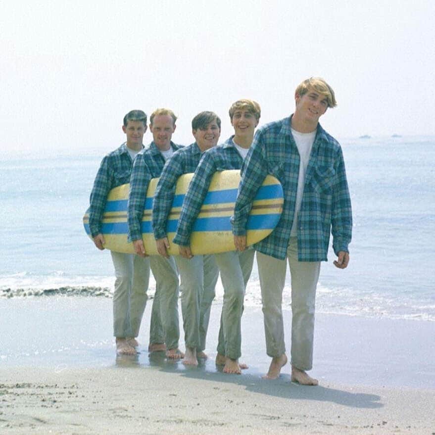 ブライアン・ウィルソンさんのインスタグラム写真 - (ブライアン・ウィルソンInstagram)「The Boys of Summer: From the iconic August 1962 Paradise Cove photoshoot by Ken Veeder for Capitol Records.   #paradisecovebeach #malibut #1962 #thebeachboys」1月28日 23時57分 - brianwilsonlive
