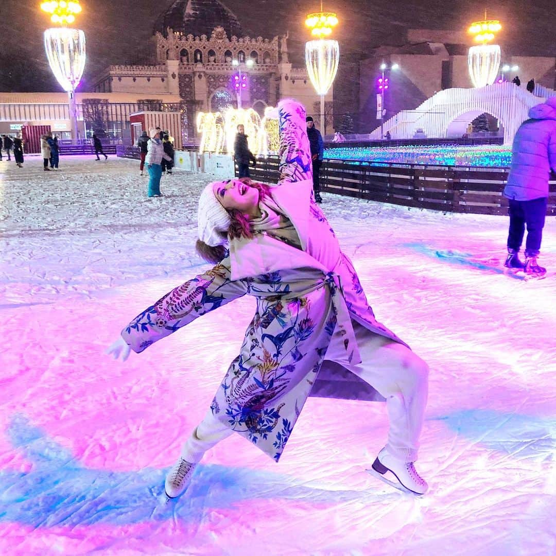 エカテリーナ・ボブロワさんのインスタグラム写真 - (エカテリーナ・ボブロワInstagram)「Поднимите руки, кто ...