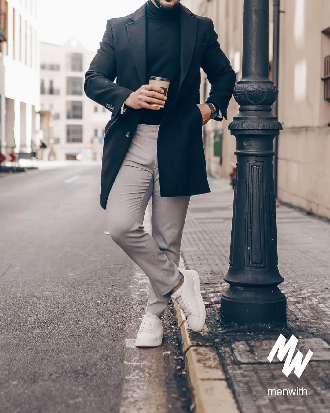 Men Withのインスタグラム：「Great photo of our dear friend @david.munioz 👌🏽 #menwithstreetstyle」
