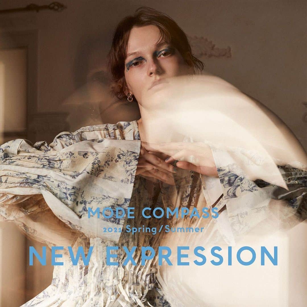 のインスタグラム：「「MODE COMPASS 2021 Spring/Summer NEW EXPRESSION」  特設サイトが、本日オープンしました！  今季のテーマは、「ELEGANT WITH」 新しいライフスタイルとも共鳴する 優雅さに満ちた本質的な美しさ  2021年春夏の最新のファッション傾向と、テーマに沿ったシンボリックなヘアデザインを公開します。  詳しくはこちら https://modecompass-expression.com/  #modecompassnewexpression  #moii #seesaw #theo  #edol #luviona  #サロン専売品 #美容師さんと繋がりたい #サロンモデル #サロンスタイル #ヘアスタイル #ヘアサロン #美容室 #美容学生 #2021ss #2021春夏 #fashion #ファッション #ファッショントレンド #seasontrends #perk   #LebeL #ルベル #takarabelmont  #タカラベルモント」